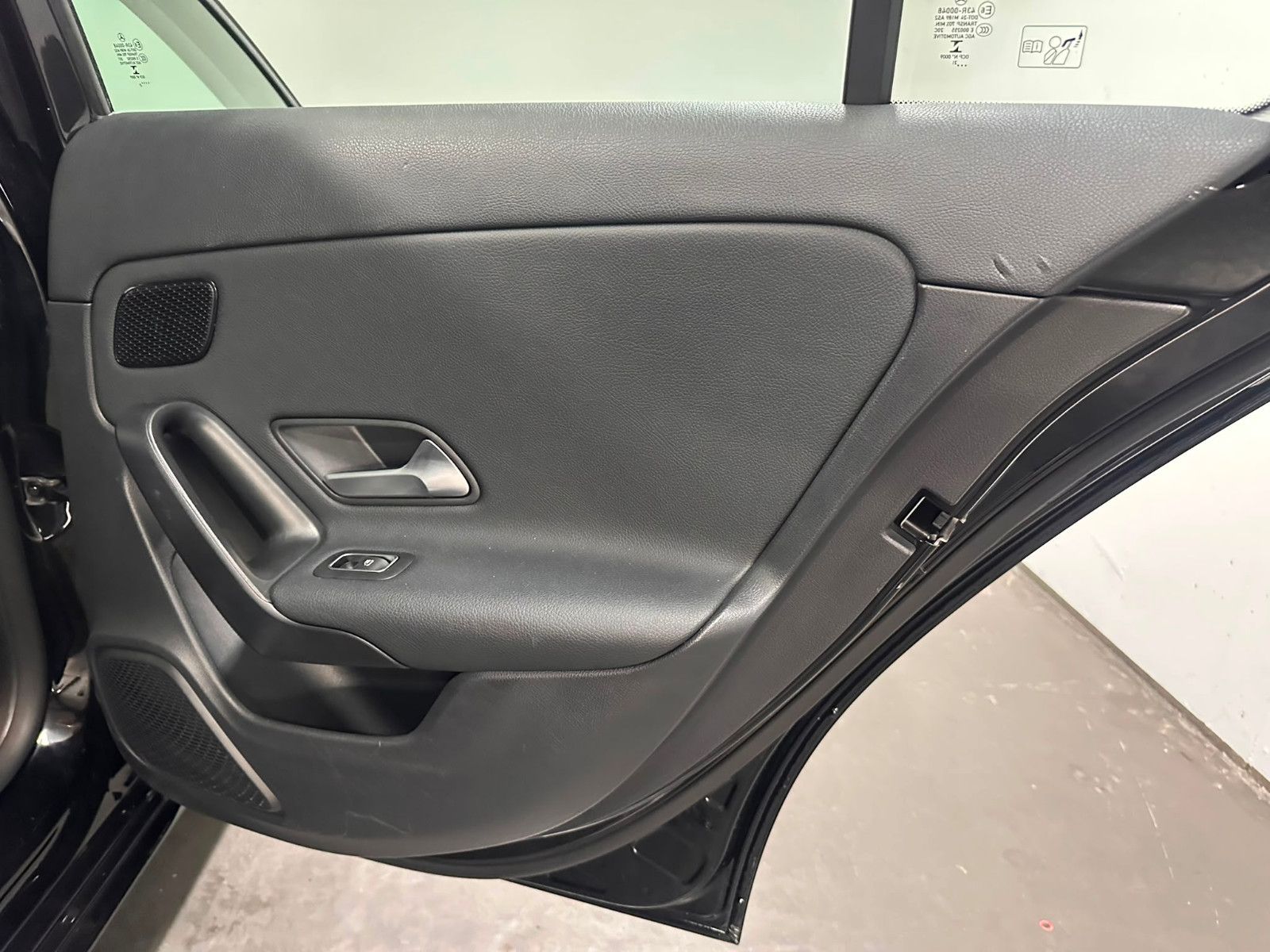 Fahrzeugabbildung Mercedes-Benz A 200 d Limousine NAVI*KLIMA*SH*TOTWI*SPURH*LED*