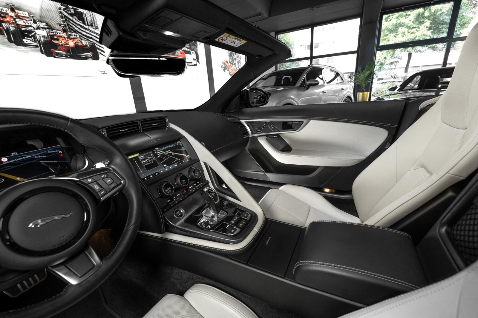 Jaguar F-Type Cabrio P300 R-Dynamic #BLACK PACK #TRAUM