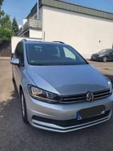 Volkswagen Touran 2.0 TDI Komfort. Familien-/ Reisewagen - : Van, Familien
