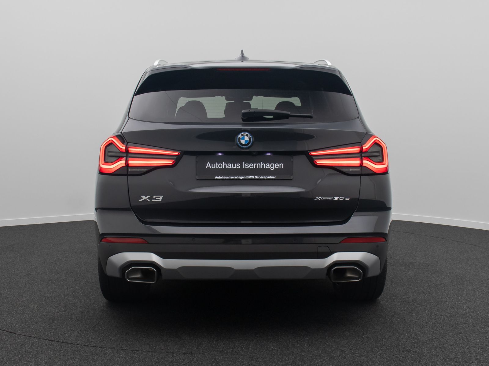 Fahrzeugabbildung BMW X3 xD30e Leder HUD DAB Kamera Laser Sport 20Zoll