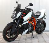 KTM 990 Super Duke R mit Zubehör vom Römer Team - Offers