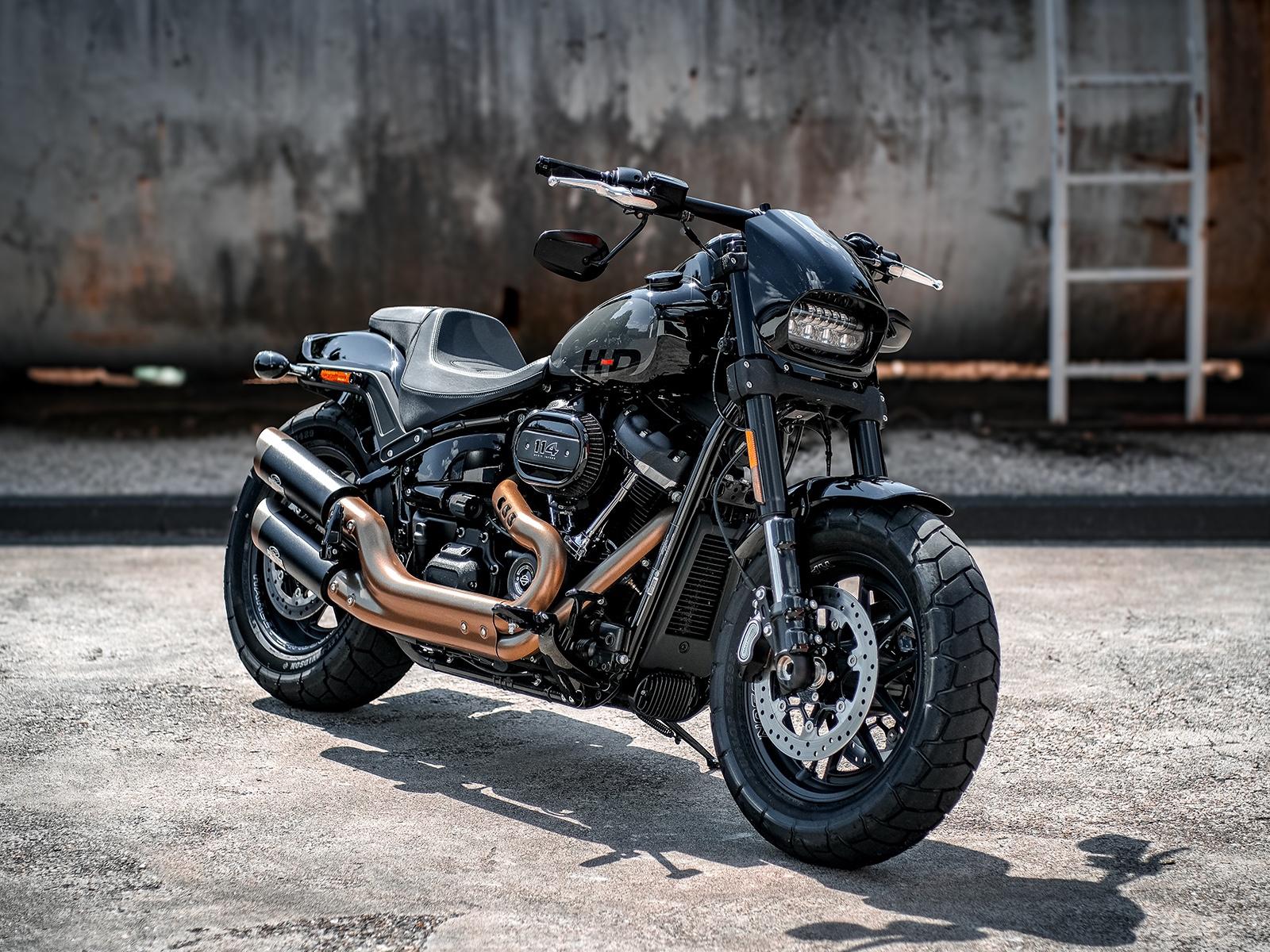 Harley-Davidson FXFBS Fat Bob 114 - J&H - Sissybar -Frontmaske