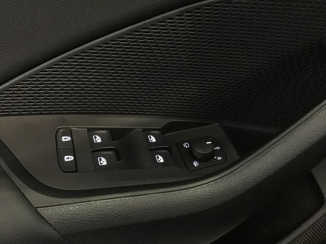 Fahrzeugabbildung Skoda Octavia Combi 1.5 TSI Style DSG/Navi/LED/SHZ