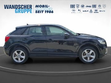 Audi Q2 sport 1.5 TFSI 35 AHK+Kam.+KeyLess+LED+Pano