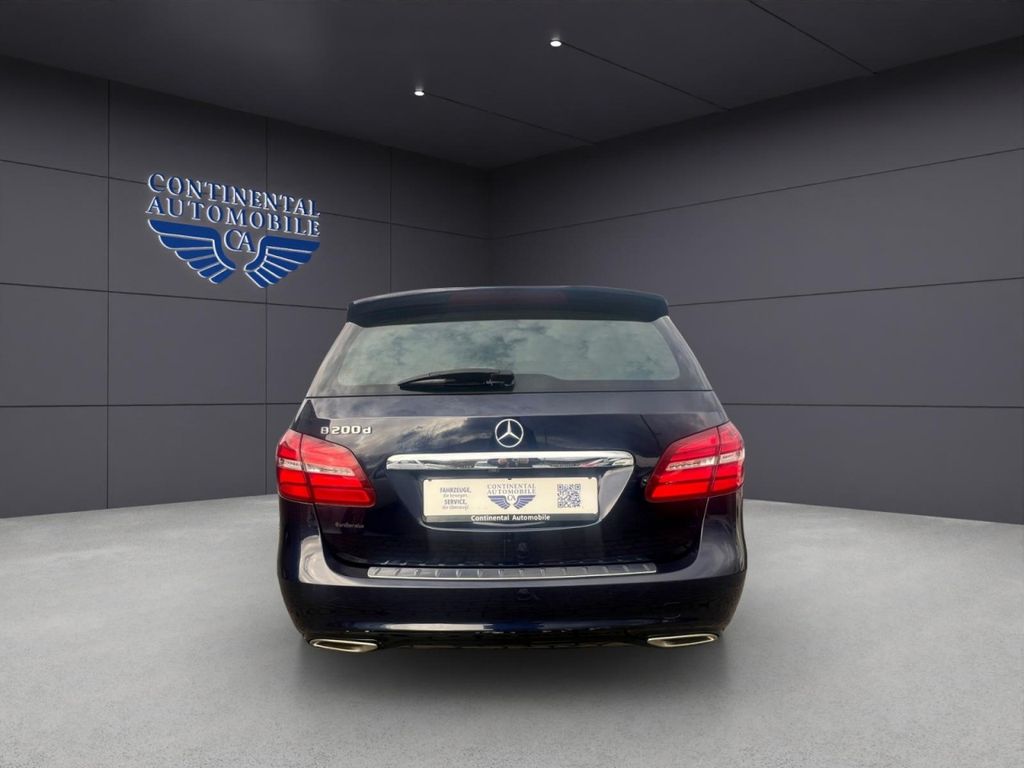 MERCEDES-BENZ B 200 AMG Line ESP,2ZKLIMA,MFL,GRA,PANO Klima MERCEDES-BENZ B 200 AMG Line ESP,2ZKLIMA,MFL,GRA,PANO Klima