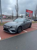 Mercedes-Benz E 220 d 4MATIC  - Mercedes-Benz E 220 Gebrauchtwagen in Hannover
