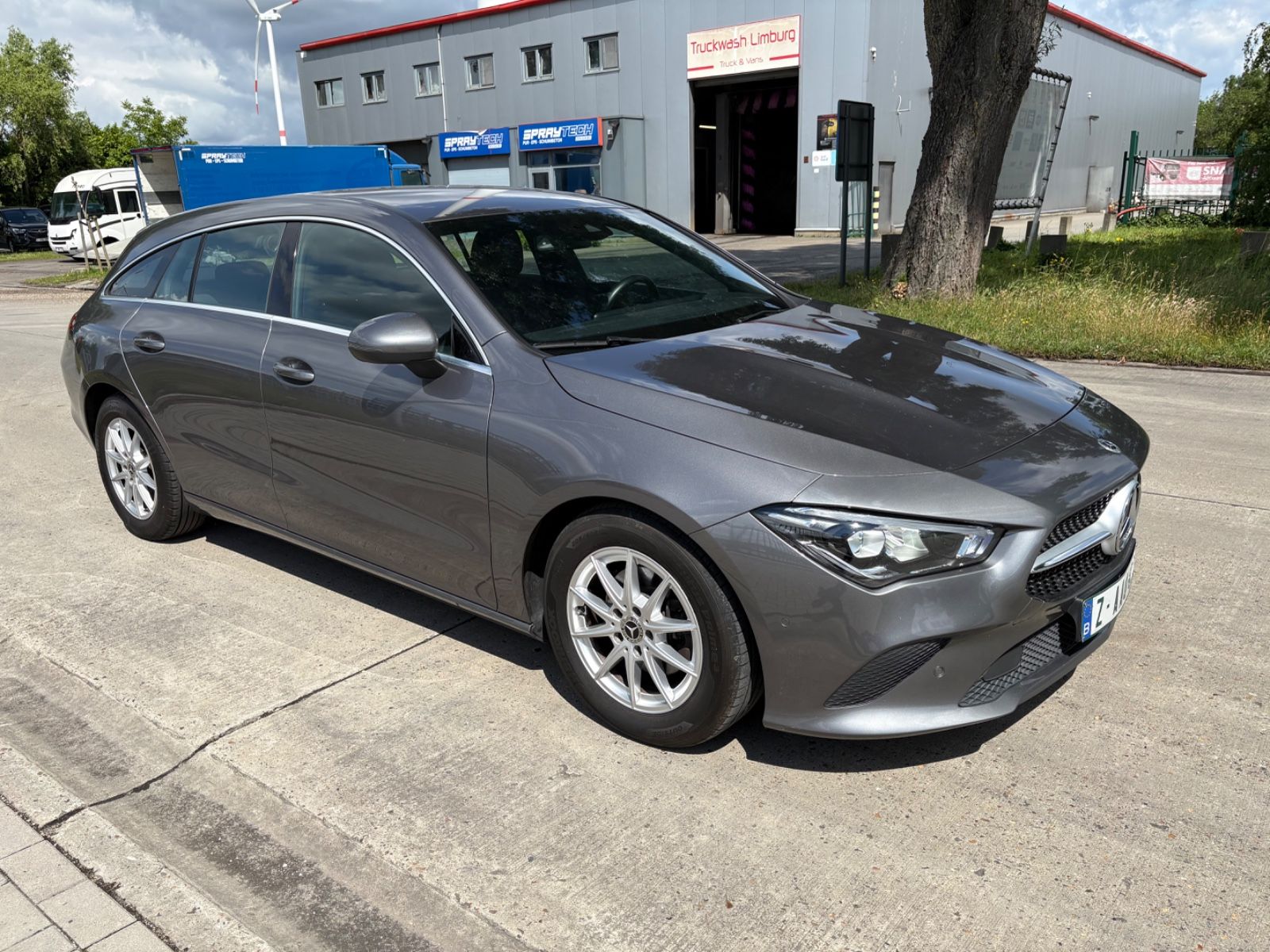 MERCEDES-BENZ CLA 180 Shooting Brake / LED  / AHK