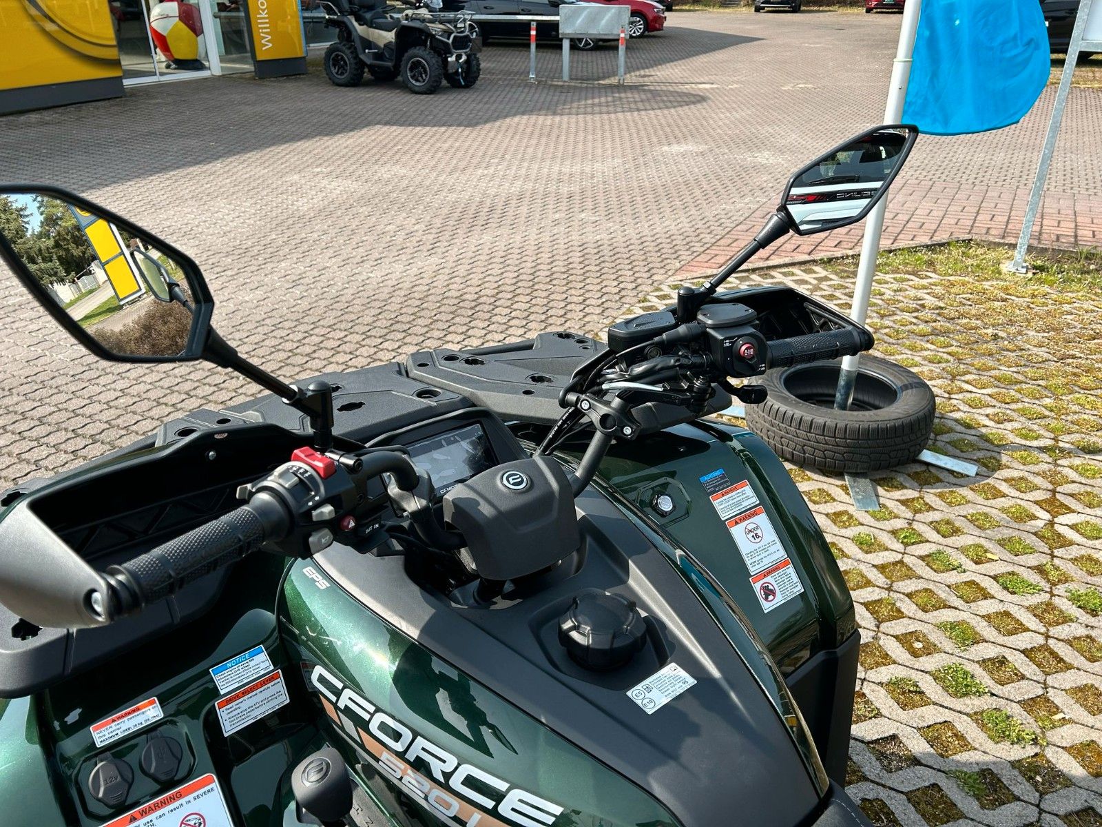Fahrzeugabbildung CFMOTO CFORCE 520
