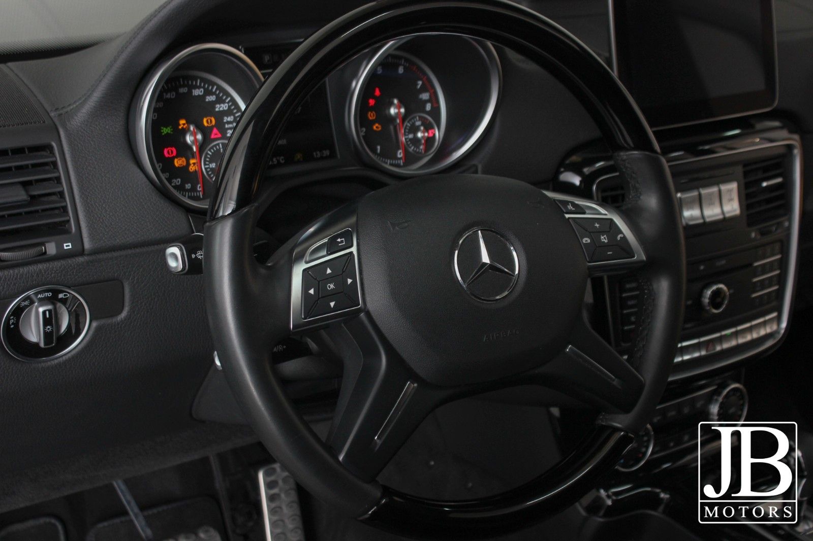 Fahrzeugabbildung Mercedes-Benz G -Modell G500 Exclusiv Fond TV Designo H&K