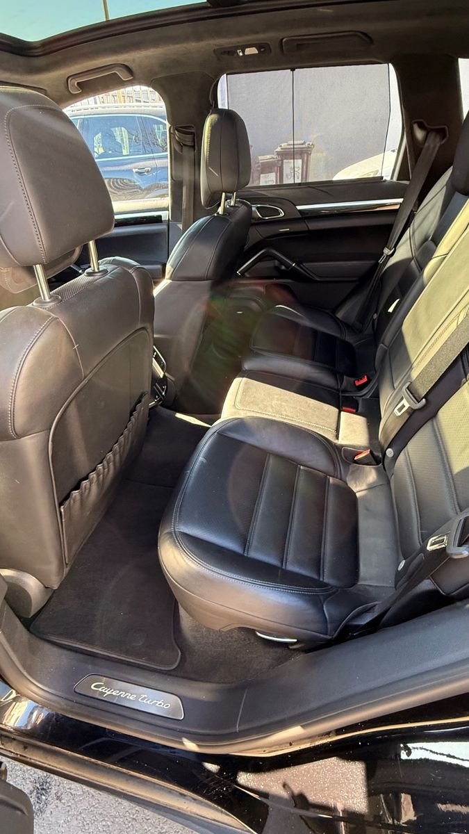 Fahrzeugabbildung Porsche Cayenne Turbo LED/Panorama/AHK/Kamera