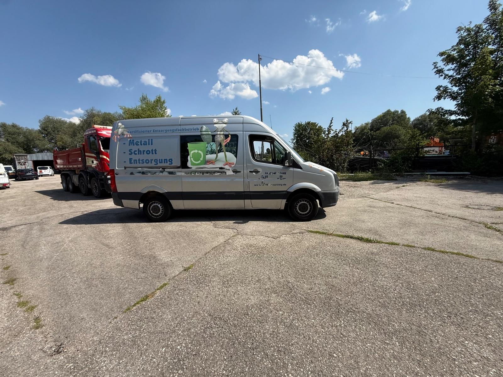 Volkswagen Crafter 2011 — photo 7