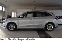 MERCEDES-BENZ B 200 Business~Automatik~Leder~Navi~Apple~LED