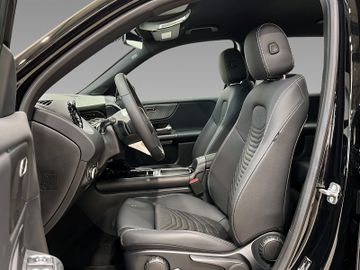 Mercedes GLB 200 - 8