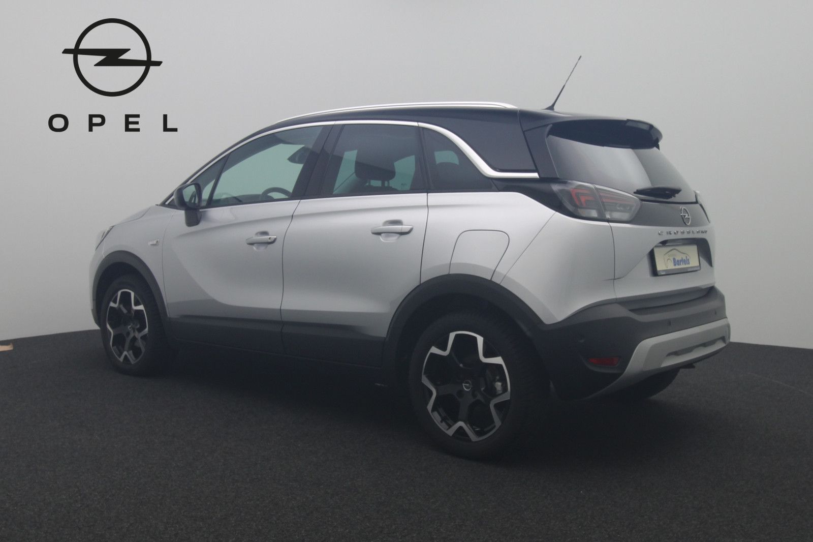 Fahrzeugabbildung Opel Crossland (X) 1.2 Ultimate Automatik