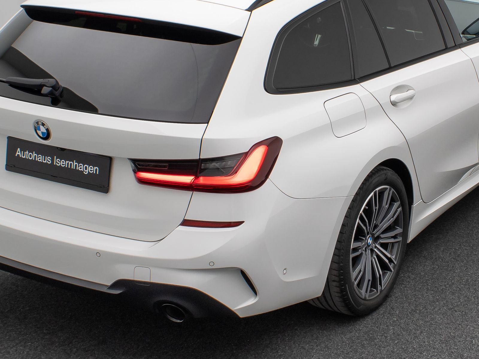 Fahrzeugabbildung BMW 320d M Sport Alarm DAB Kamera Komfort CockpitPro