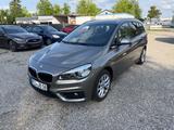 BMW 220 Gran Tourer Advantage xDrive /Panorama/ - silberne BMW 220 Gran Tourer