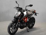 KTM 125 Duke - KTM 125