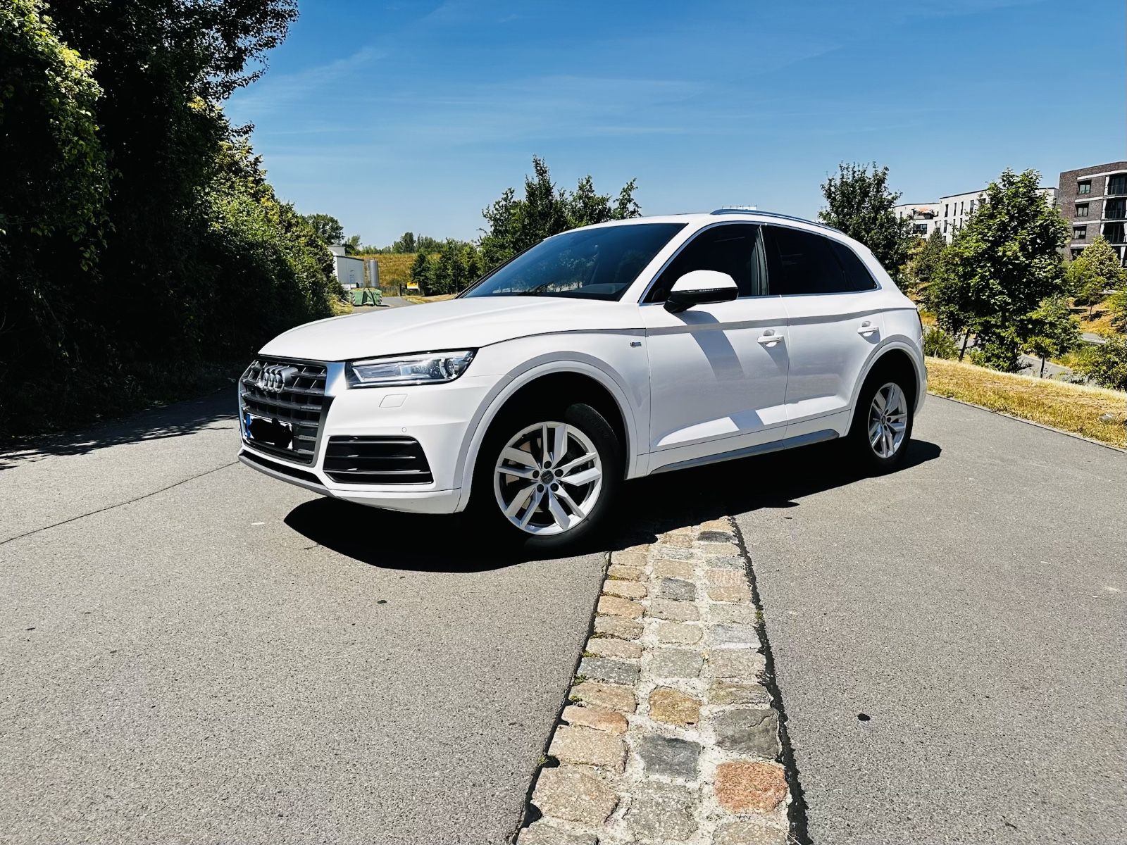 AUDI Q5 35 TDI S LINE- VOLL/Virtuell/PANO/CARPLAY/KEY