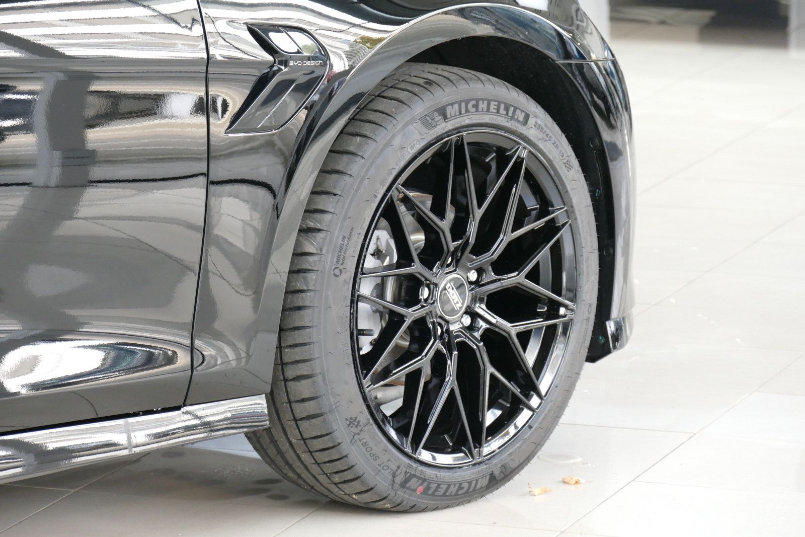 BYD SEAL
