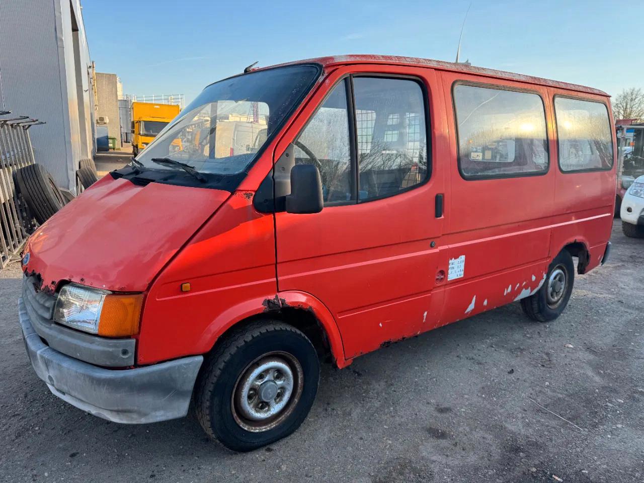 Ford Transit **2500DIESEL**