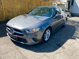 Mercedes-Benz A 160 Navi WideScreen  RCam - Mercedes-Benz A 160 mit Benzin-Antrieb