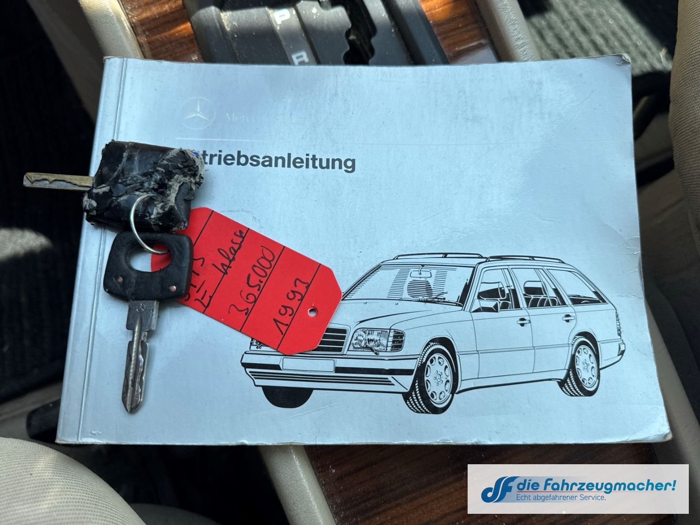 Fahrzeugabbildung Mercedes-Benz E 220 ET-Modell 220TE Alarm el.SP Spieg. *EXPORT