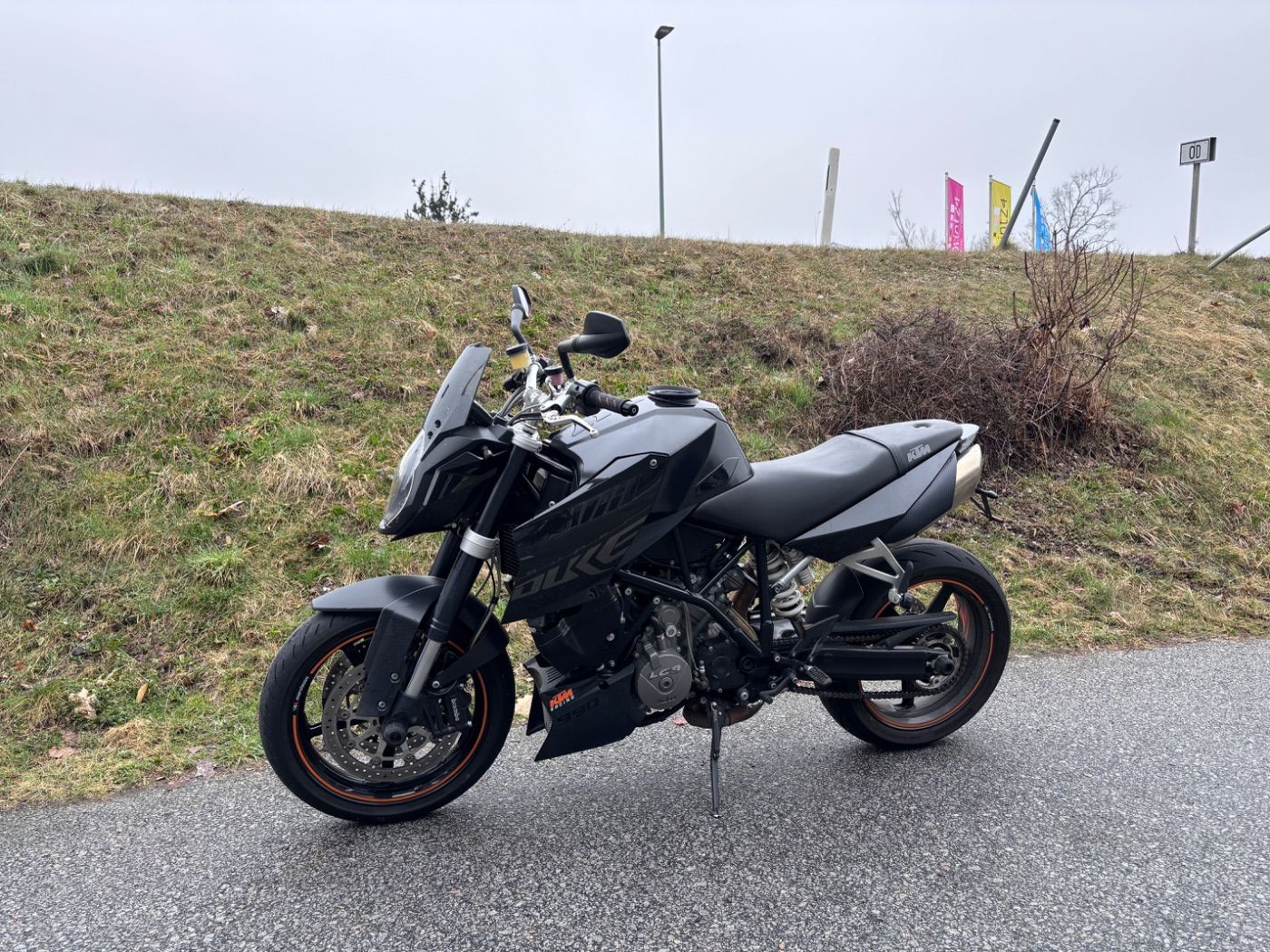 Fahrzeugabbildung KTM 990 Super Duke