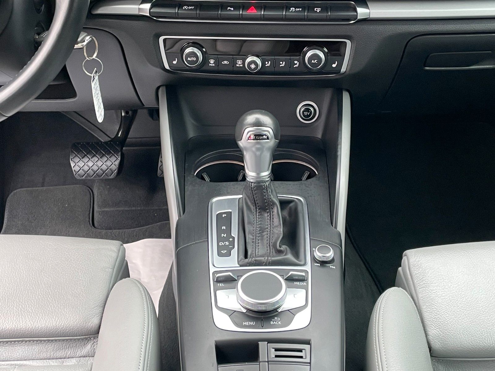 Audi A3 Sportback 1.6 TDI S-Tronic Navi Leder Xenon foto 16