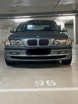 BMW Bmw e46 320i - BMW 320 Limousine 320i e46 mit Benzin-Antrieb