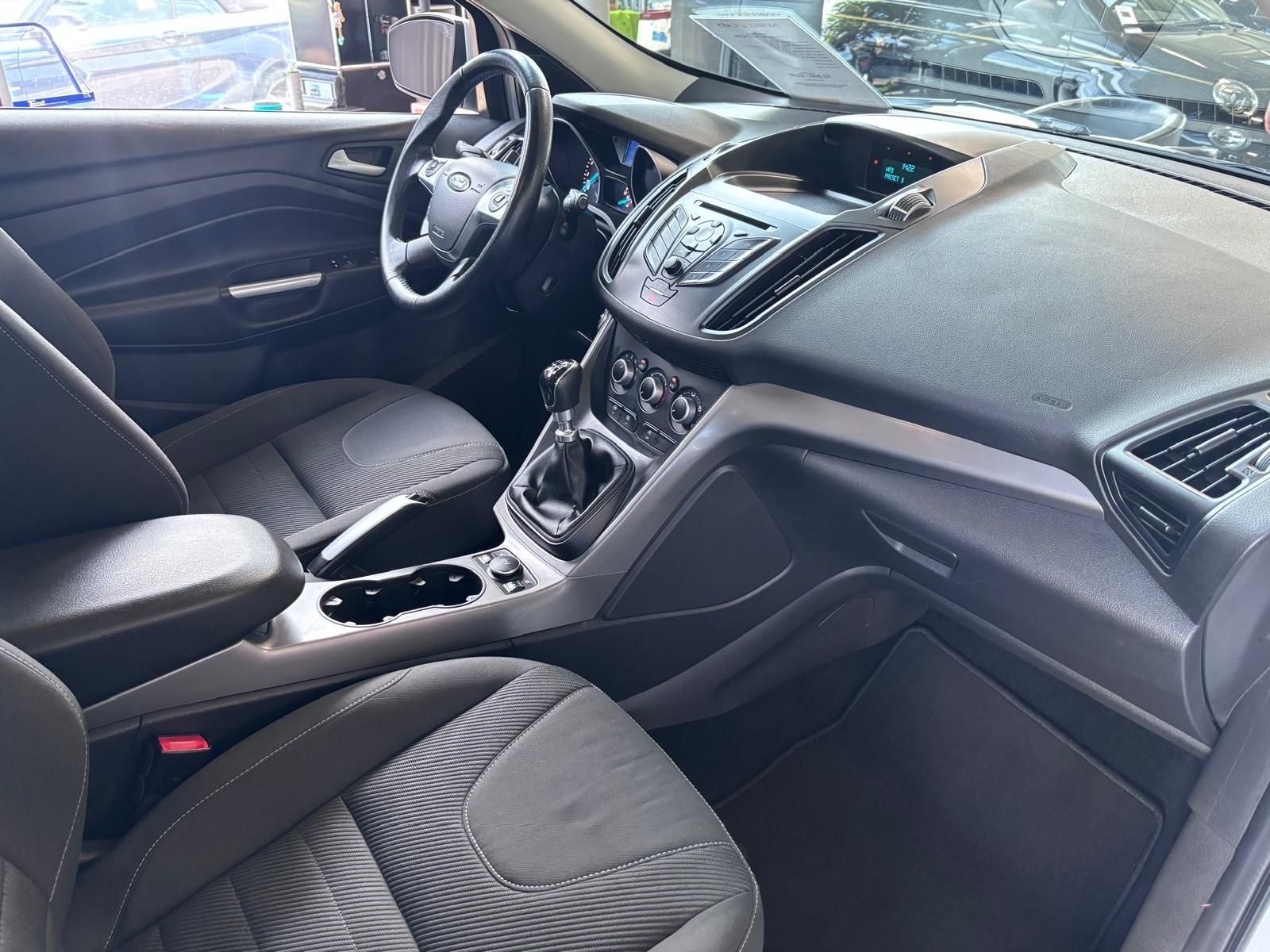 Fahrzeugabbildung Ford Kuga 1.5 EcoBoost Trend AHK KLIMA