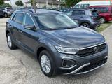 Volkswagen T-Roc 1.5 TSI DSG Life ACC LED SHZ Ready App Kam - Neuwagen in Leipzig