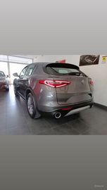 Alfa-Romeo Stelvio - 8