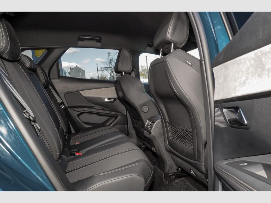 Peugeot 3008 GT Voll-LED RückKam ab.AHK Navi Allwetter