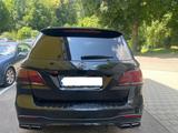 Mercedes-Benz ML 63 AMG 4MATIC  - Mercedes-Benz: 63 AMG