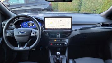 Fahrzeugabbildung Ford Focus Turnier ST X