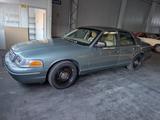 Ford Crown Victoria LX - Ford Crown Gebrauchtwagen