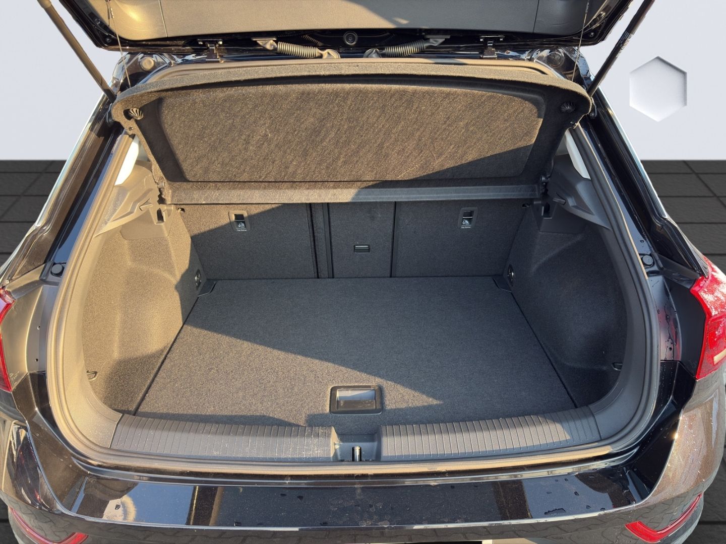 T-Roc Style 1,5l TSI OPF 7-Gang DSG AHZV LED GJR