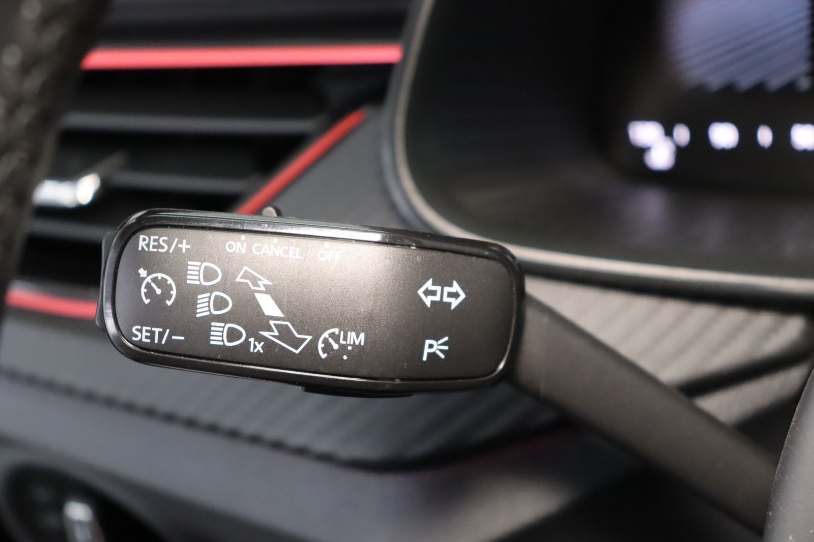 Fahrzeugabbildung SKODA Scala 1.0 TSI Sportback Monte Carlo