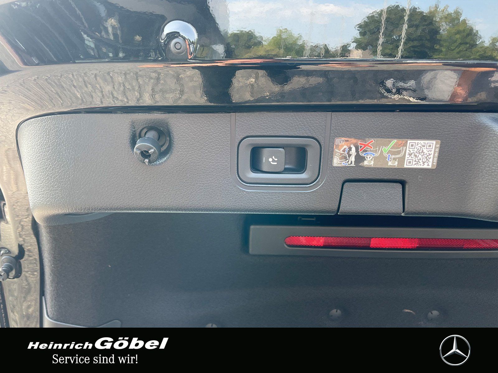 Fahrzeugabbildung Mercedes-Benz CLA 200 d AMG+AHK+360°+SPUR-P+AMBIENTE+CARPLAY