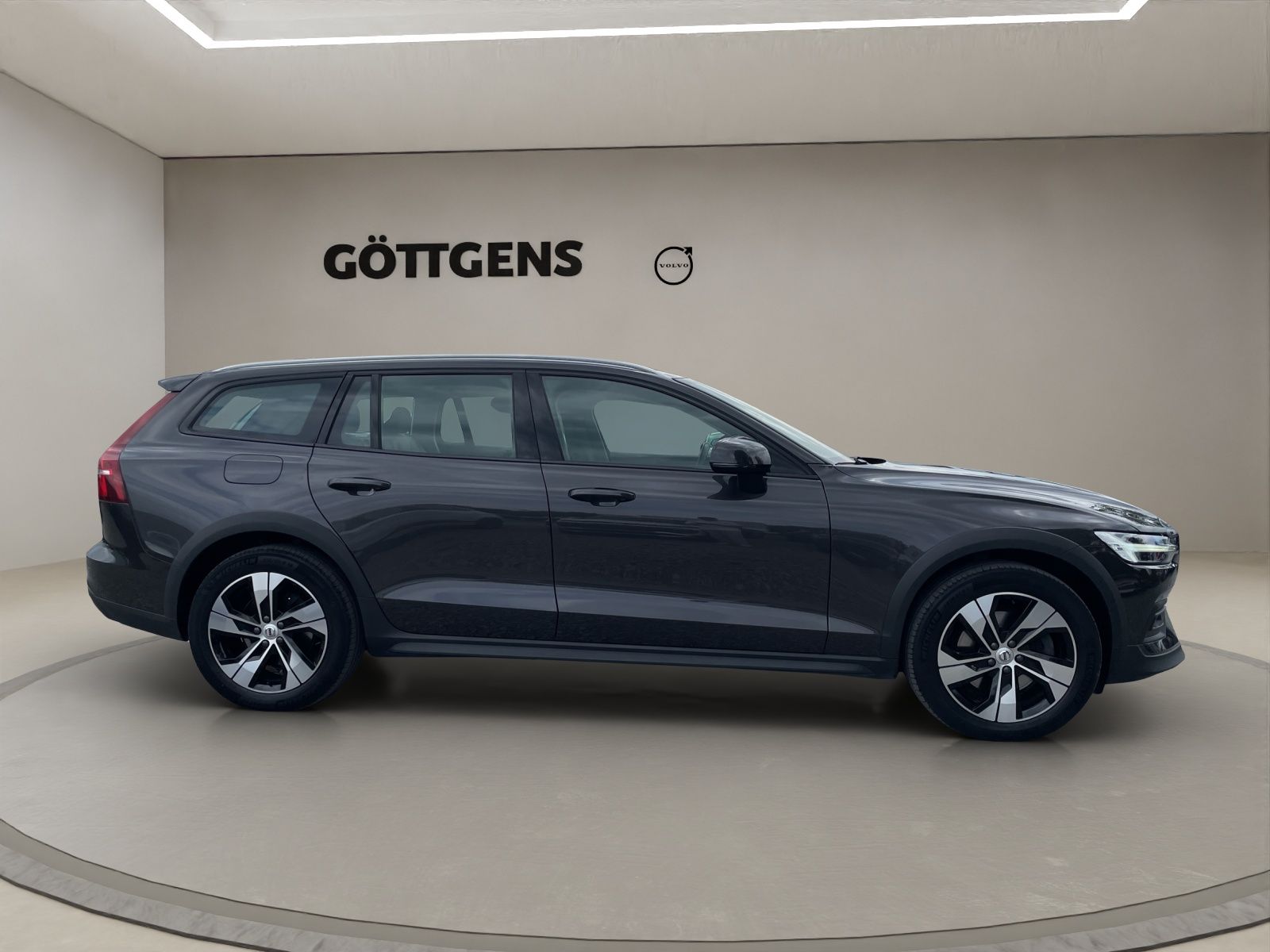 Volvo V60 Cross Country B4 AWD Plus AHK LED NAVI H&K foto 5