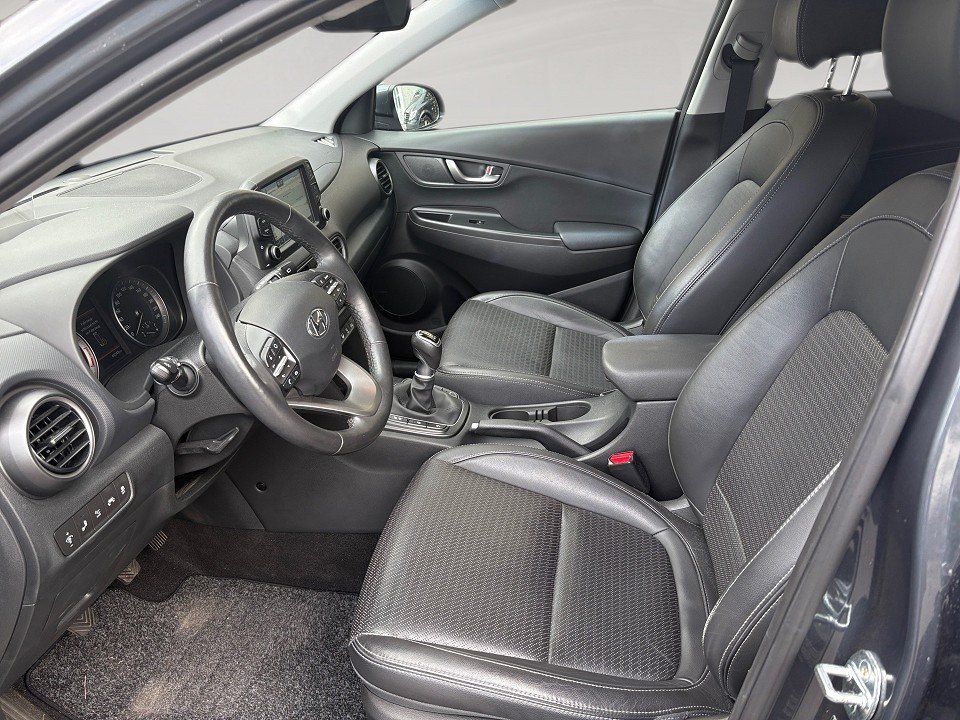 Fahrzeugabbildung Hyundai Kona 1.0 T-GDI 120PS Premium AHK