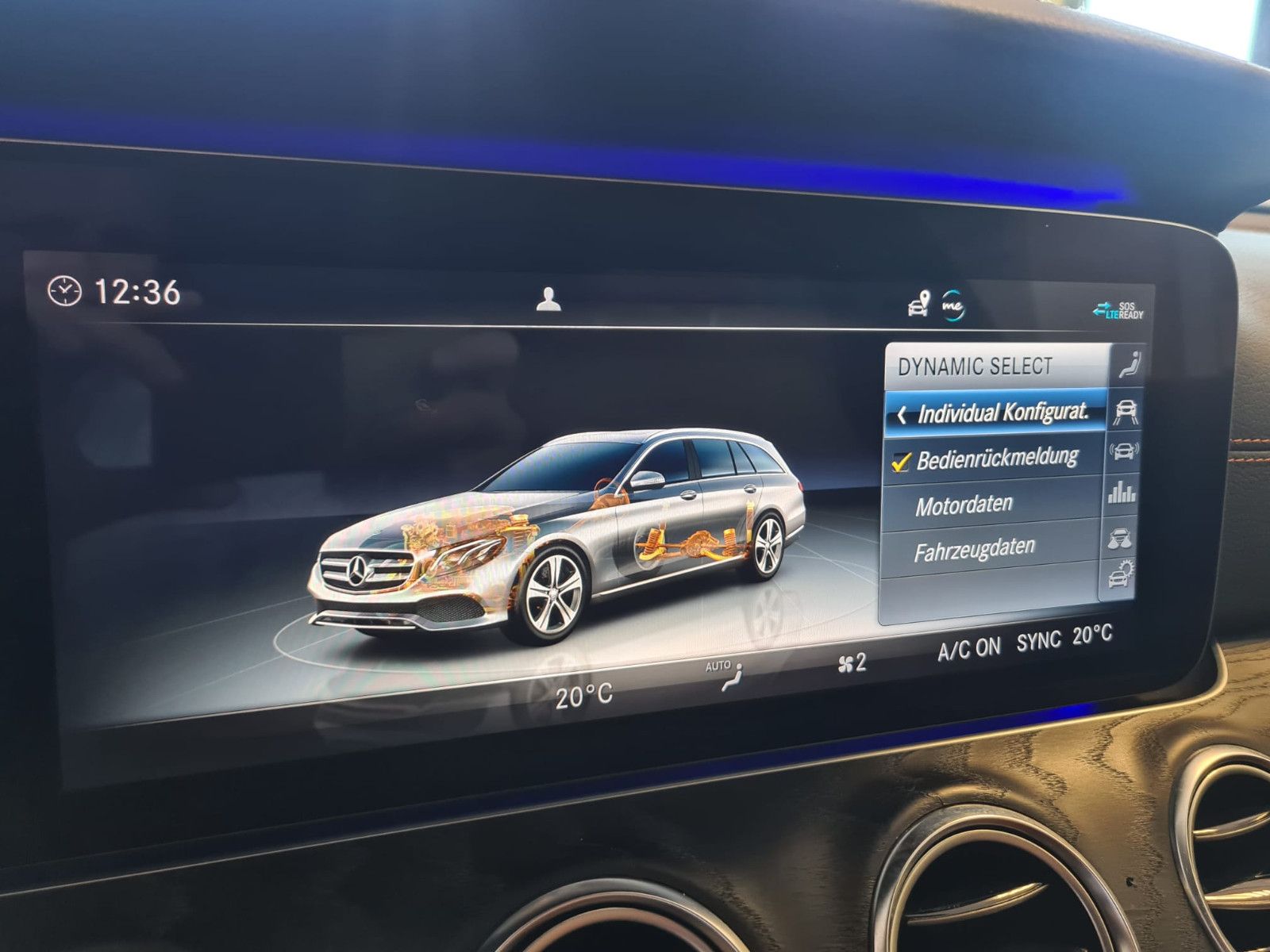 Fahrzeugabbildung Mercedes-Benz E 400 T-Modell 4Matic/ Multibeam / AHK / AMG