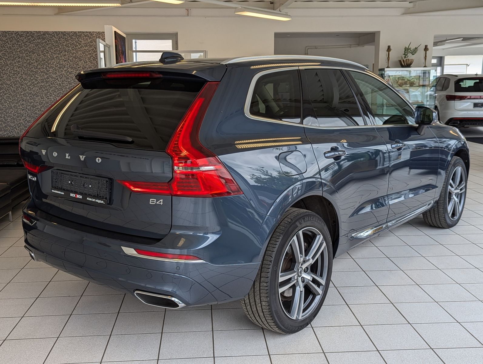 VOLVO XC60 Inscription HUD Harman H/K Pano Cam 360° - Image 7