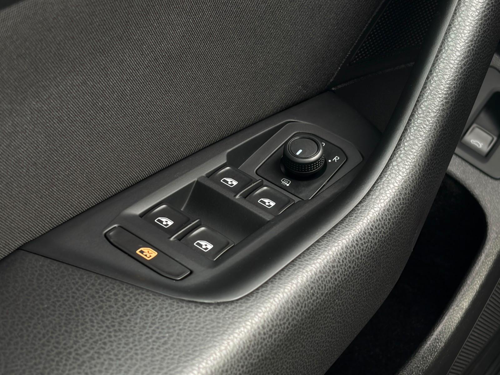 Volkswagen Passat 2.0 TSI Buisness Kamera LED ACC, миниатюра 15