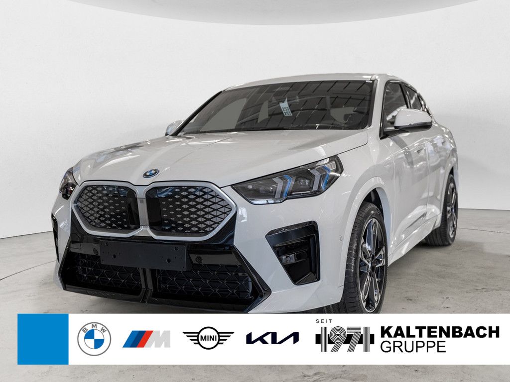 BMW iX2 eDrive 20 M-Sport LED AKTIVSITZE AHK NAVI