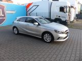 Mercedes-Benz A 180.KLIMA.NAVI.PDC.BT.GRA.TEMPOMAT.SHZ Klima - Mercedes-Benz: Silber
