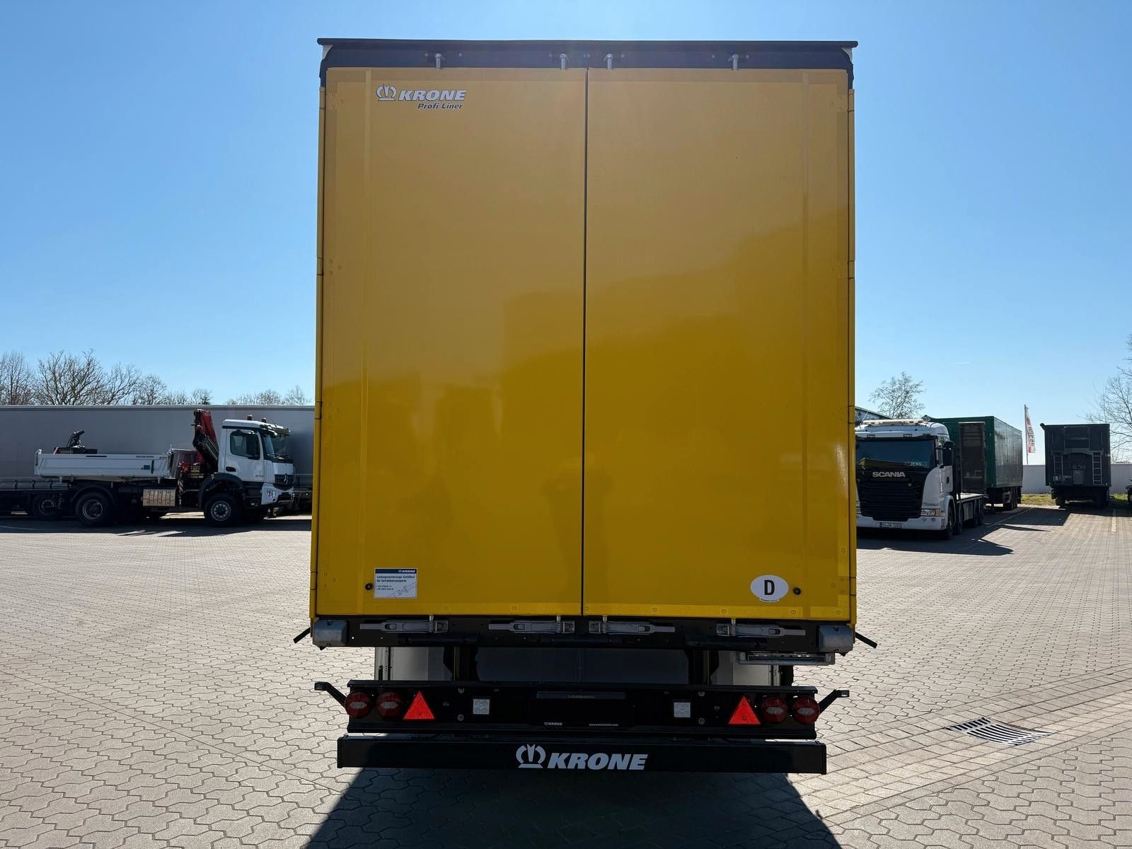 Fahrzeugabbildung Krone Schiebeplane mit IceProtect + Safe Curtain