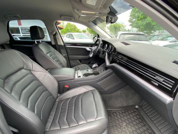 Volkswagen Touareg - 6