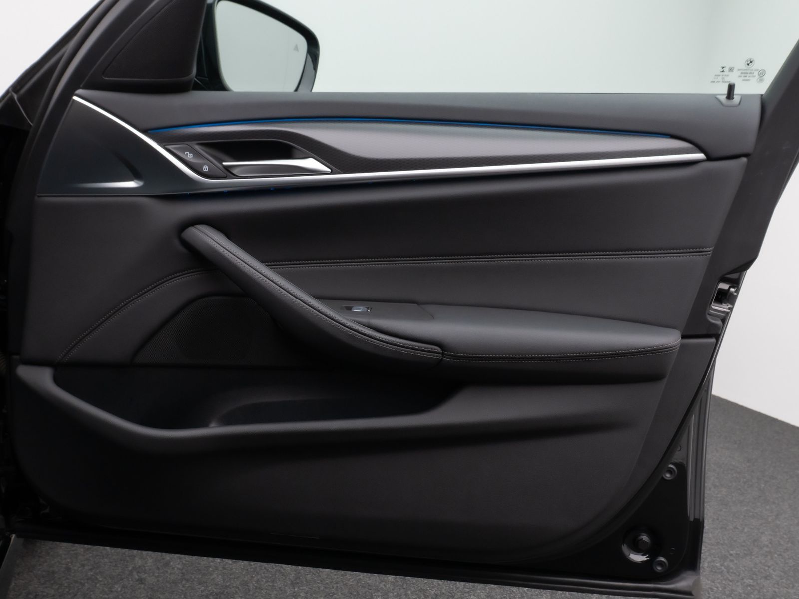 Fahrzeugabbildung BMW 530e xD M Sport Kamera Laser HUD DAB H/K Komfort