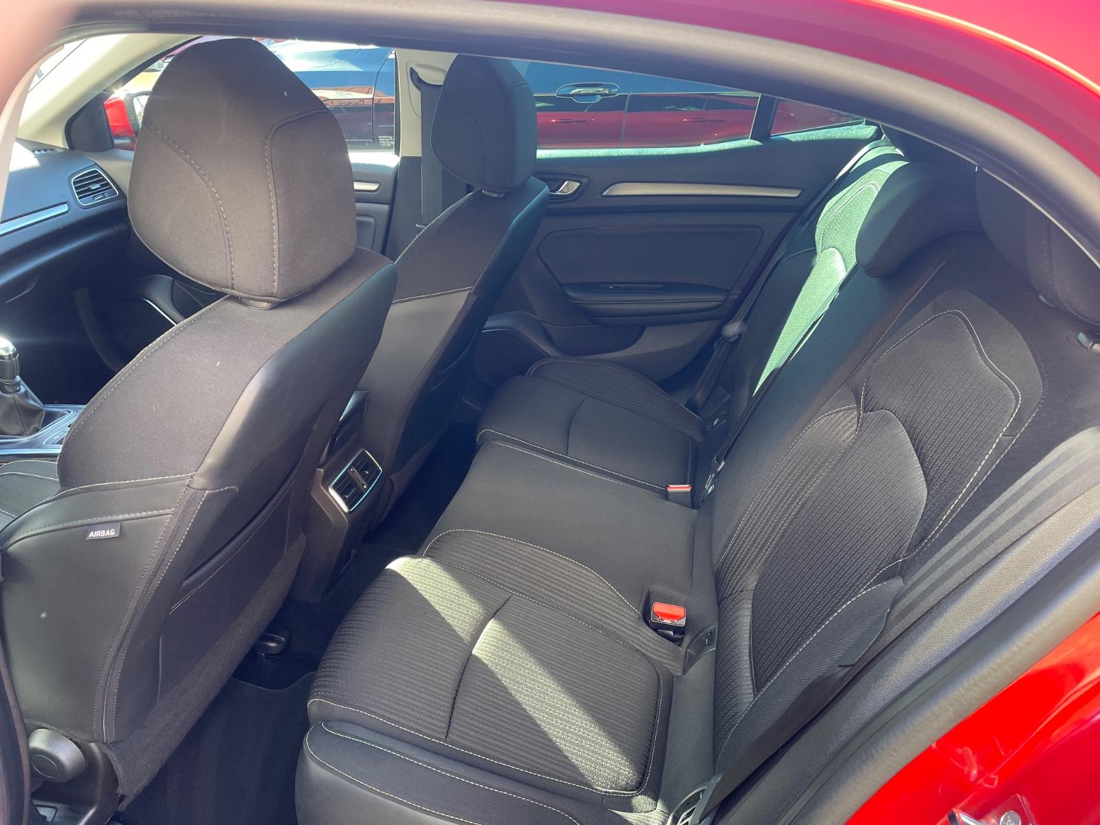 Renault Megane IV 1,3 Limo/Navi/Klima/Kamera/LED/PDC